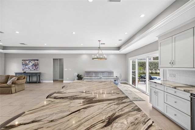 965 Beacon Lane, Vero Beach, FL 32963