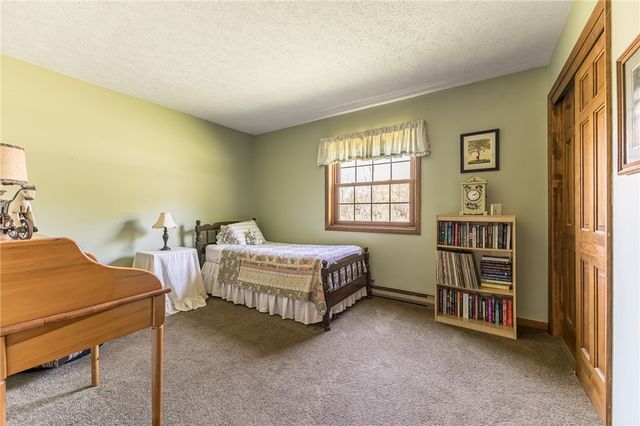 827 Turner Rd, Macedon, NY 14522