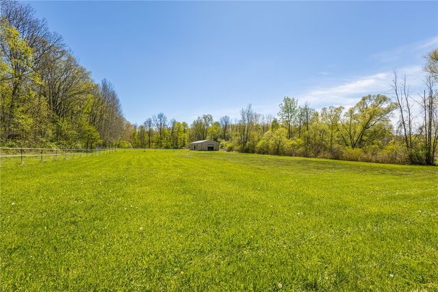 827 Turner Rd, Macedon, NY 14522
