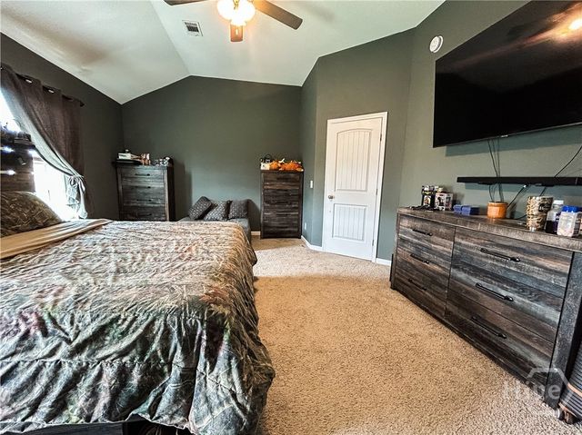 91 W Winn Avenue, Hinesville, GA 31313