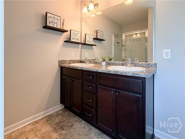91 W Winn Avenue, Hinesville, GA 31313