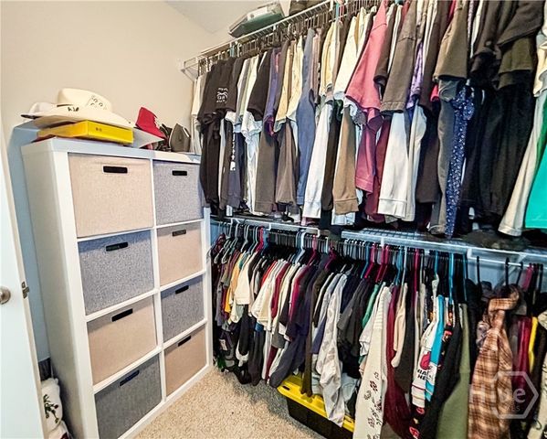 91 W Winn Avenue, Hinesville, GA 31313