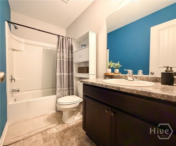 91 W Winn Avenue, Hinesville, GA 31313