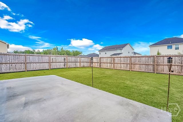 91 W Winn Avenue, Hinesville, GA 31313
