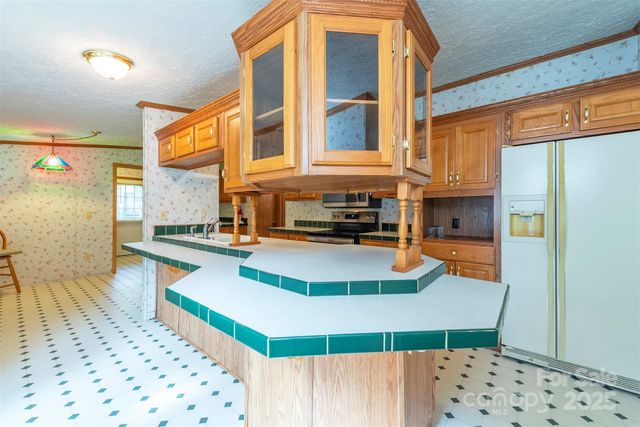 103 6th Street ~7&9, Black Mountain, NC 28711