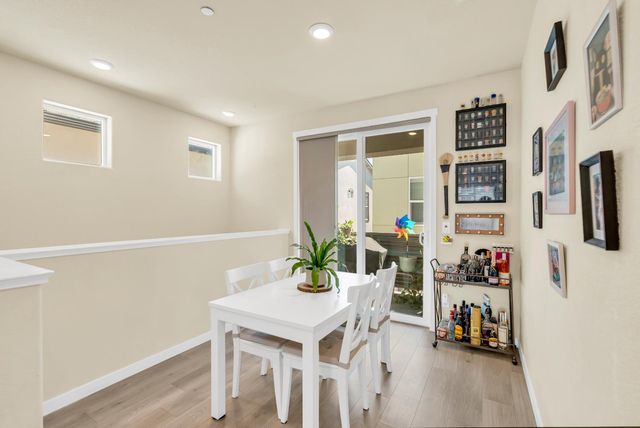 4210 Ocean Ln, Elk Grove, CA 95757