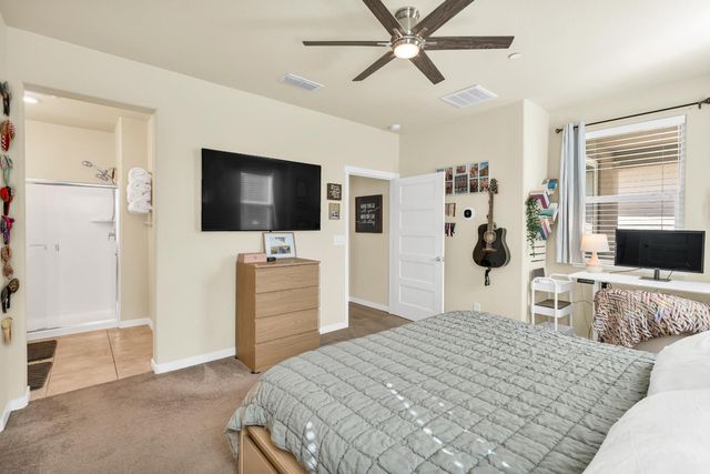 4210 Ocean Ln, Elk Grove, CA 95757