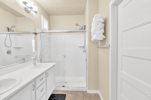 4210 Ocean Ln, Elk Grove, CA 95757