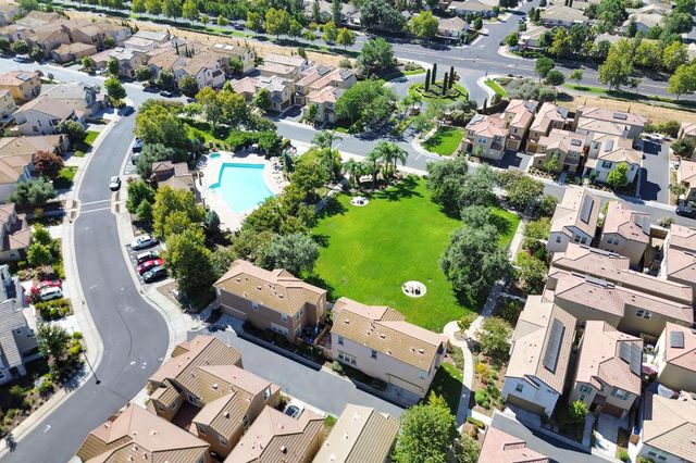 4210 Ocean Ln, Elk Grove, CA 95757