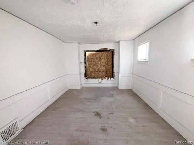 11439 Ohio Street, Detroit, MI 48204