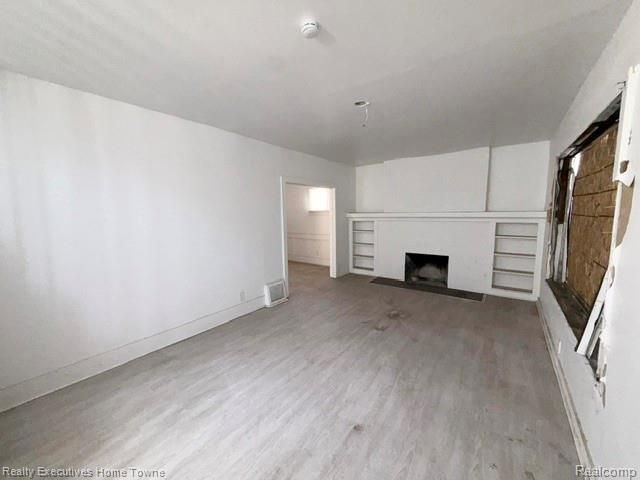 11439 Ohio Street, Detroit, MI 48204