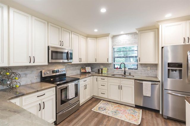 702 W BAY STREET A, Tampa, FL 33606