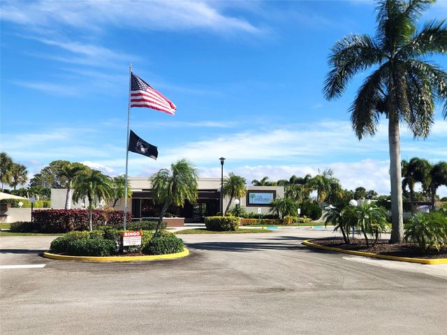 1572 SW 23rd Terrace, Deerfield Beach, FL 33442