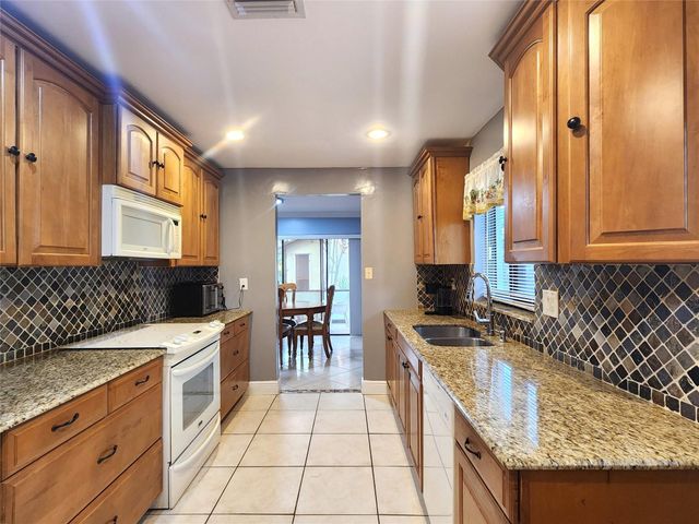 1572 SW 23rd Terrace, Deerfield Beach, FL 33442