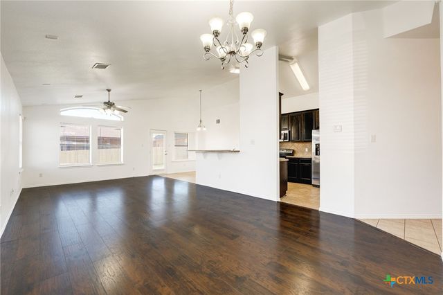 5508 Holly Oak Lane, Killeen, TX 76542