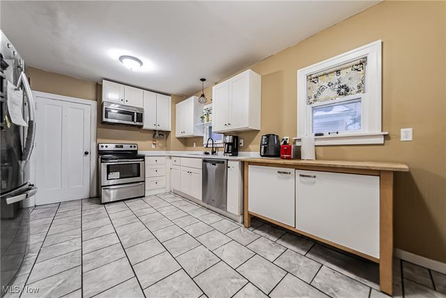 3452 Menlo Road, Shaker Heights, OH 44120