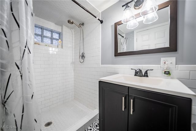 3452 Menlo Road, Shaker Heights, OH 44120