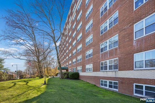 926 Bloomfield Avenue 3L, Glen Ridge, NJ 07028