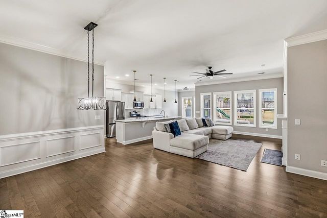 893 Deepwood Court, Boiling Springs, SC 29316