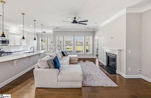 893 Deepwood Court, Boiling Springs, SC 29316