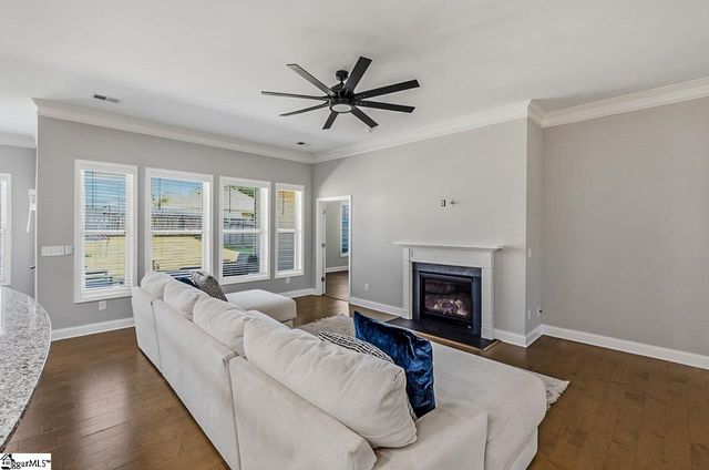893 Deepwood Court, Boiling Springs, SC 29316