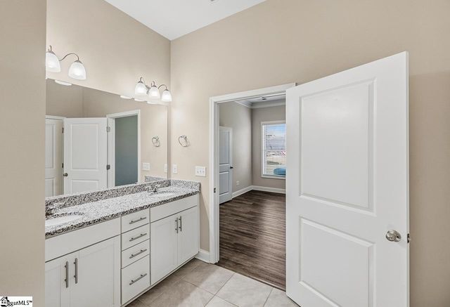 893 Deepwood Court, Boiling Springs, SC 29316