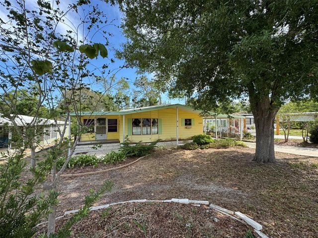 12047 FAIRWAY AVENUE, Brooksville, FL 34613
