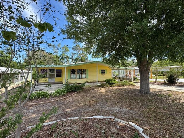 12047 FAIRWAY AVENUE, Brooksville, FL 34613