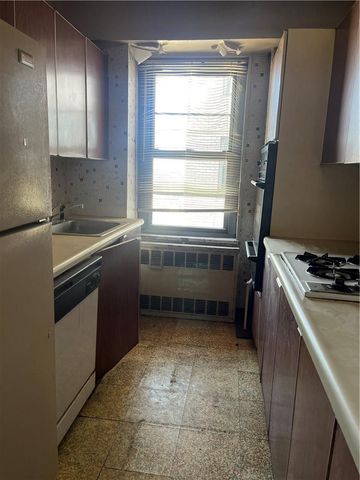 1020 Grand Concourse 20G, Bronx, NY 10451