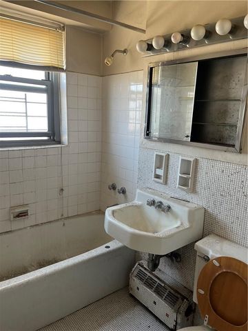 1020 Grand Concourse 20G, Bronx, NY 10451