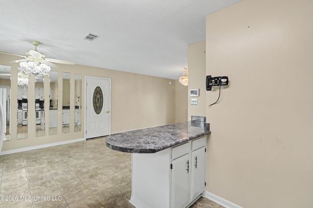 6604 Amherst Drive, Ocean Springs, MS 39564