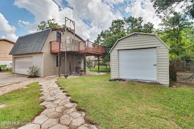 6604 Amherst Drive, Ocean Springs, MS 39564