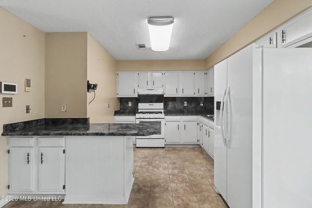 6604 Amherst Drive, Ocean Springs, MS 39564