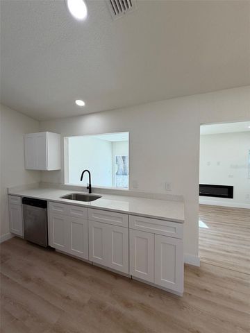 5342 BROKEN PINE CIRCLE, Orlando, FL 32818