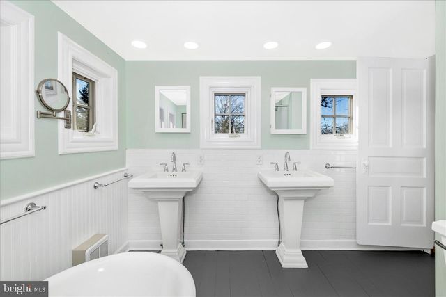 22170 DICKERSON SCHOOL RD, Dickerson, MD 20842