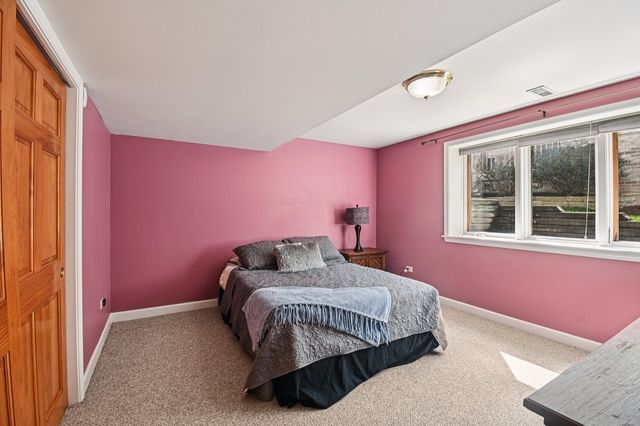 4N466 Mark Twain Street, St. Charles, IL 60175