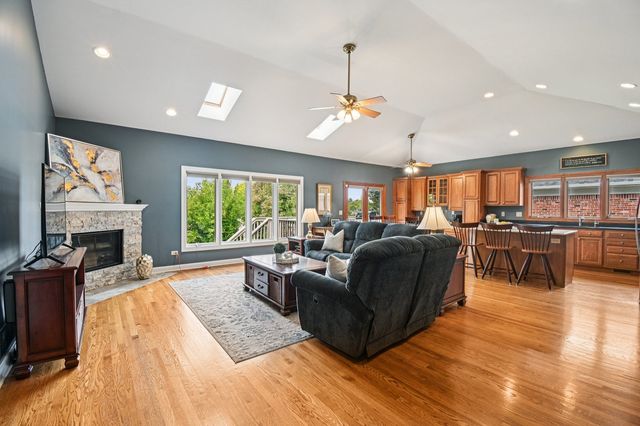 4N466 Mark Twain Street, St. Charles, IL 60175