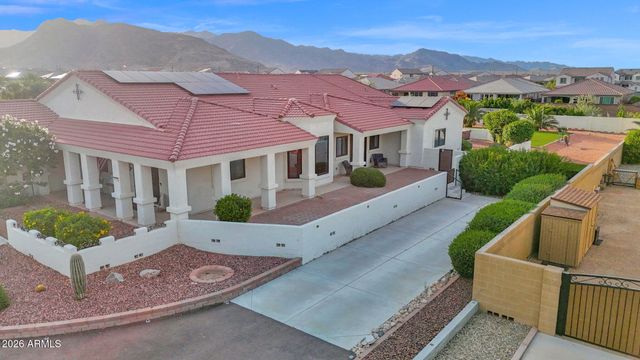 19612 W GEORGIA Avenue, Litchfield Park, AZ 85340