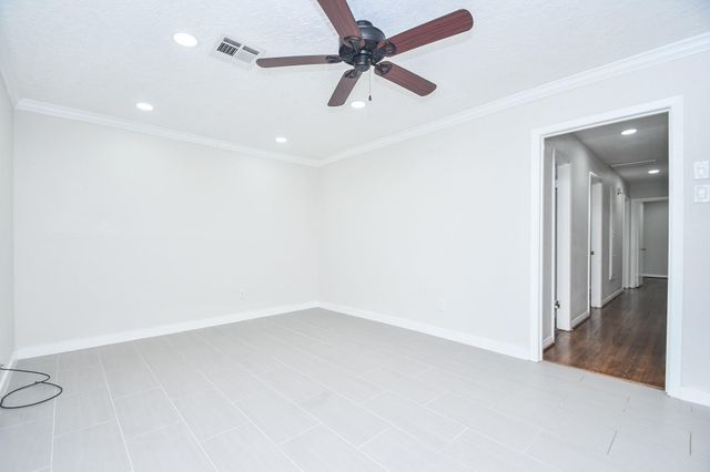 5214 De Milo Drive, Houston, TX 77092