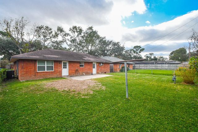 5214 De Milo Drive, Houston, TX 77092