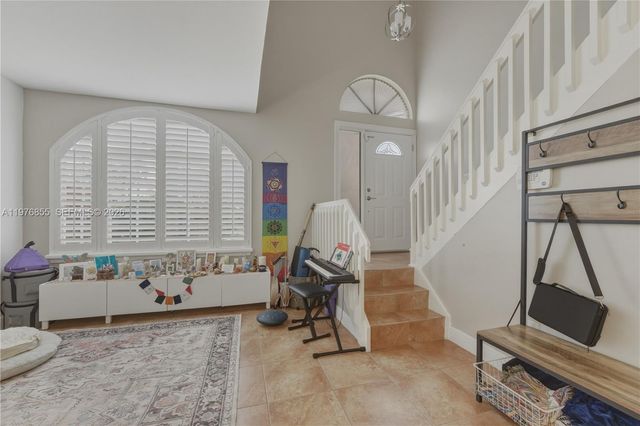 324 NW 153rd Ln, Pembroke Pines, FL 33028