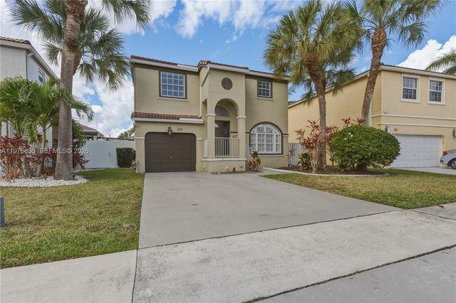 324 NW 153rd Ln, Pembroke Pines, FL 33028