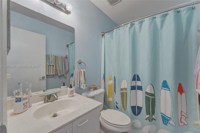 324 NW 153rd Ln, Pembroke Pines, FL 33028