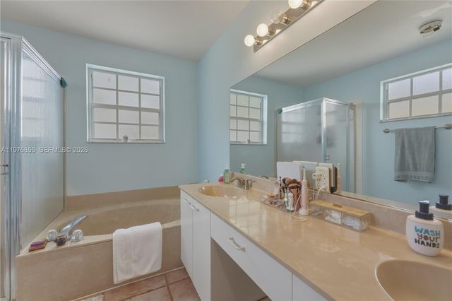 324 NW 153rd Ln, Pembroke Pines, FL 33028