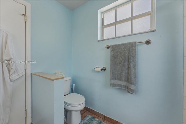 324 NW 153rd Ln, Pembroke Pines, FL 33028