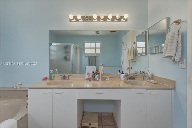 324 NW 153rd Ln, Pembroke Pines, FL 33028