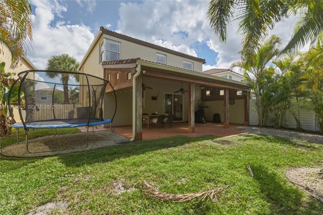 324 NW 153rd Ln, Pembroke Pines, FL 33028