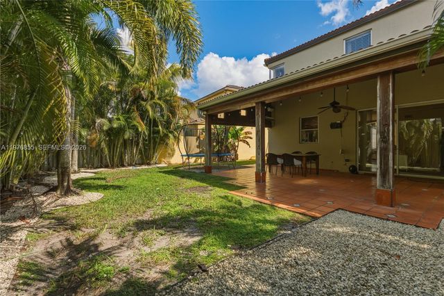 324 NW 153rd Ln, Pembroke Pines, FL 33028