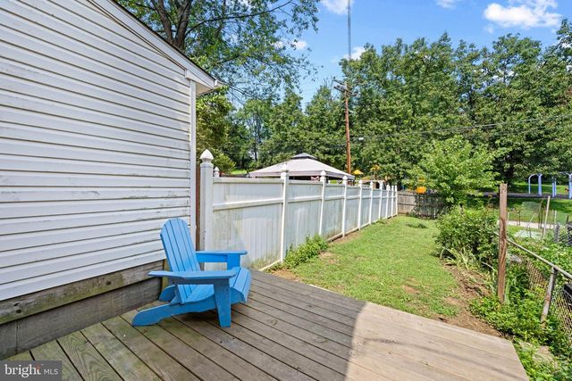 2004 ROCKROSE AVE, Baltimore, MD 21211