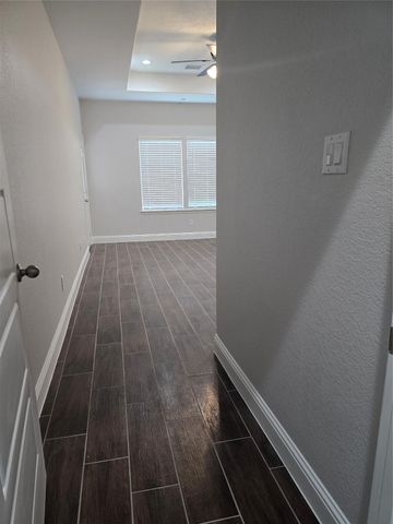 213 Adoue Avenue, Baytown, TX 77520